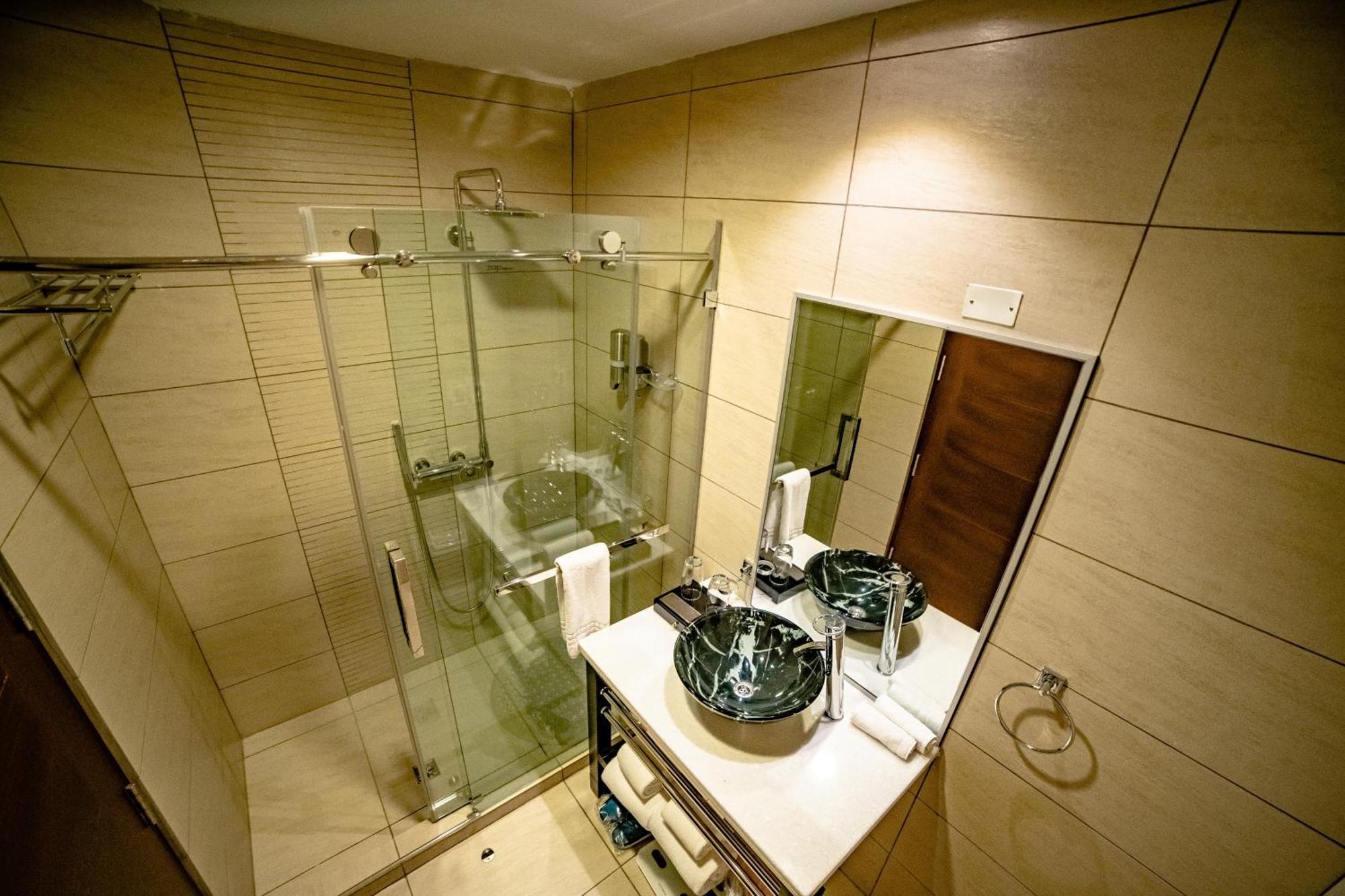 Hotel La Peonía 5*